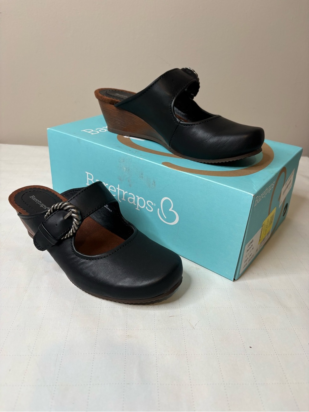Baretraps Women's sz 6.5 M Black Luna Mary Jane Mule NIB (43)